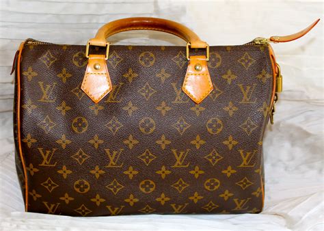 louis vuitton borse bauletto misure|Borsa Speedy Louis Vuitton: i bauletti più belli e come abbinarli.